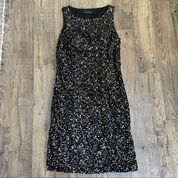Sue Wong Black & Gold Sequin Mini Sheath Dress - Picture 4 of 9